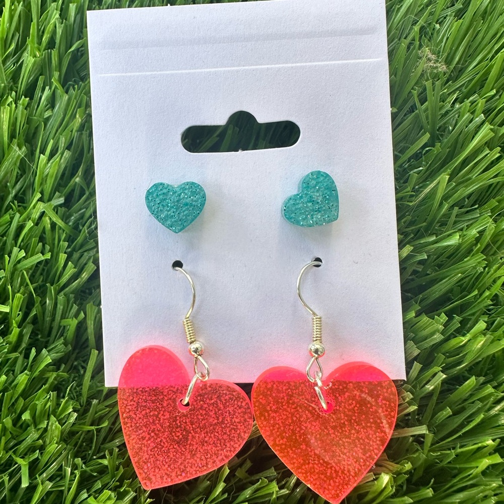 pink and blue heart resin earrings